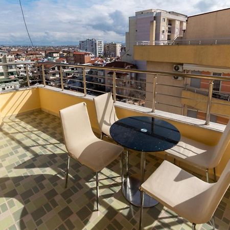 Spacious 2 Bedroom Apartment In Durres Beach Zewnętrze zdjęcie