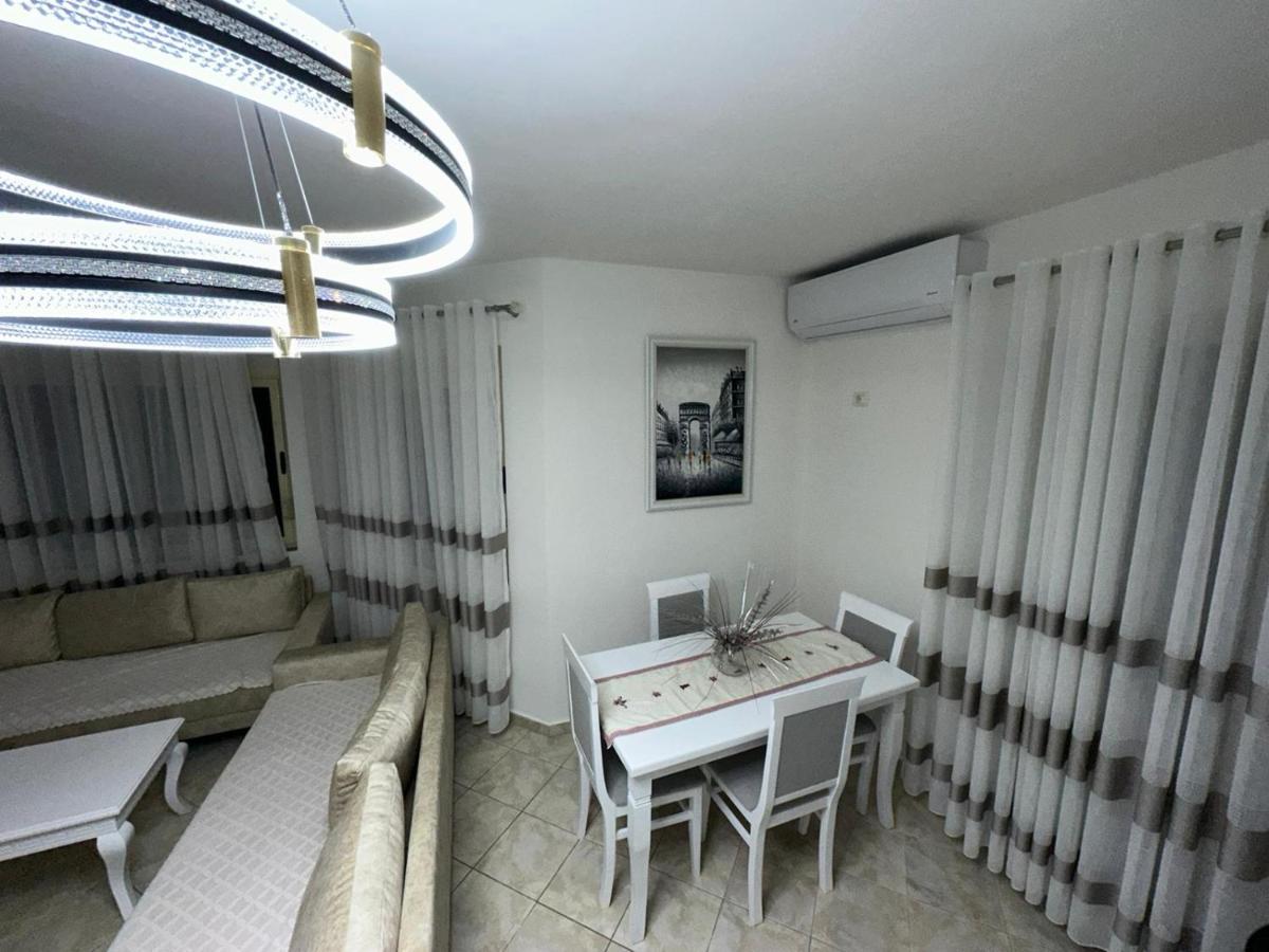 Spacious 2 Bedroom Apartment In Durres Beach Zewnętrze zdjęcie