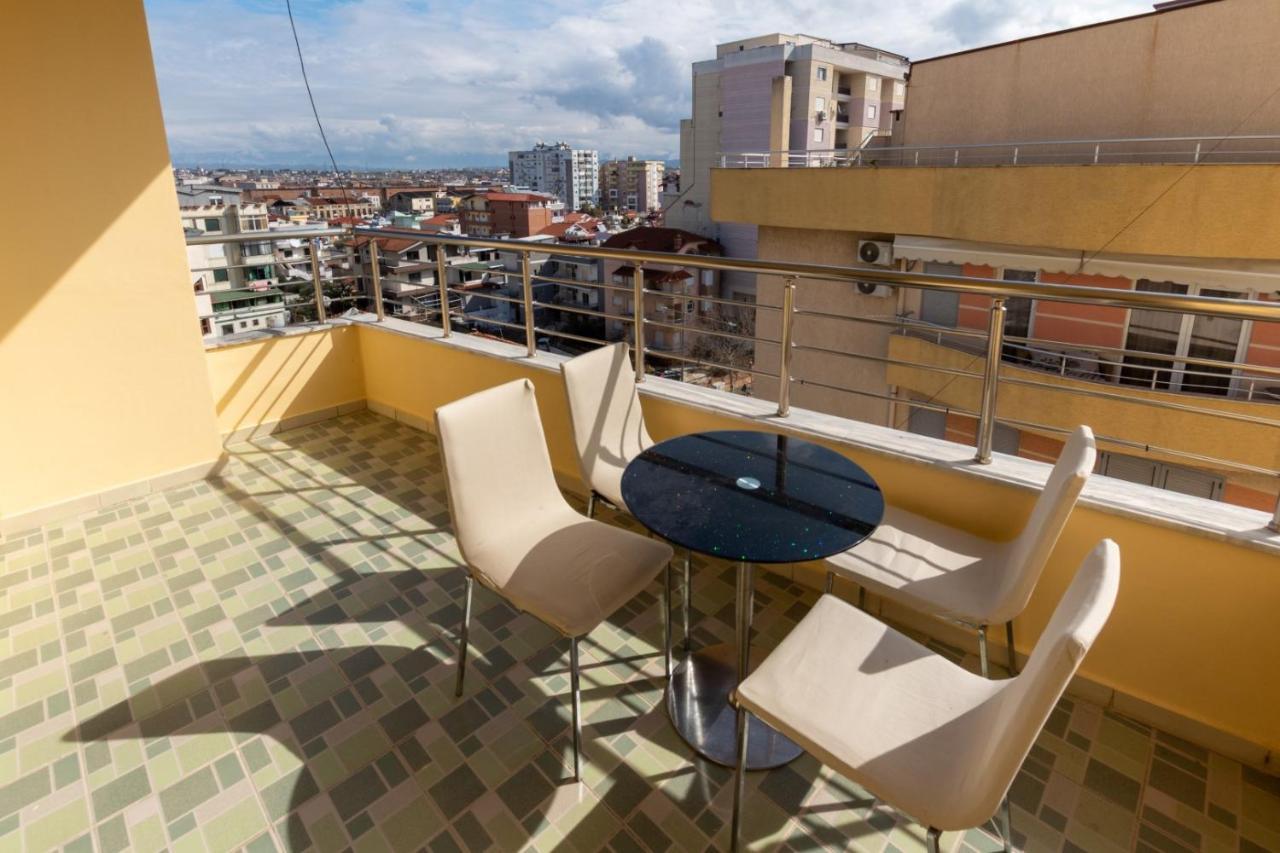 Spacious 2 Bedroom Apartment In Durres Beach Zewnętrze zdjęcie