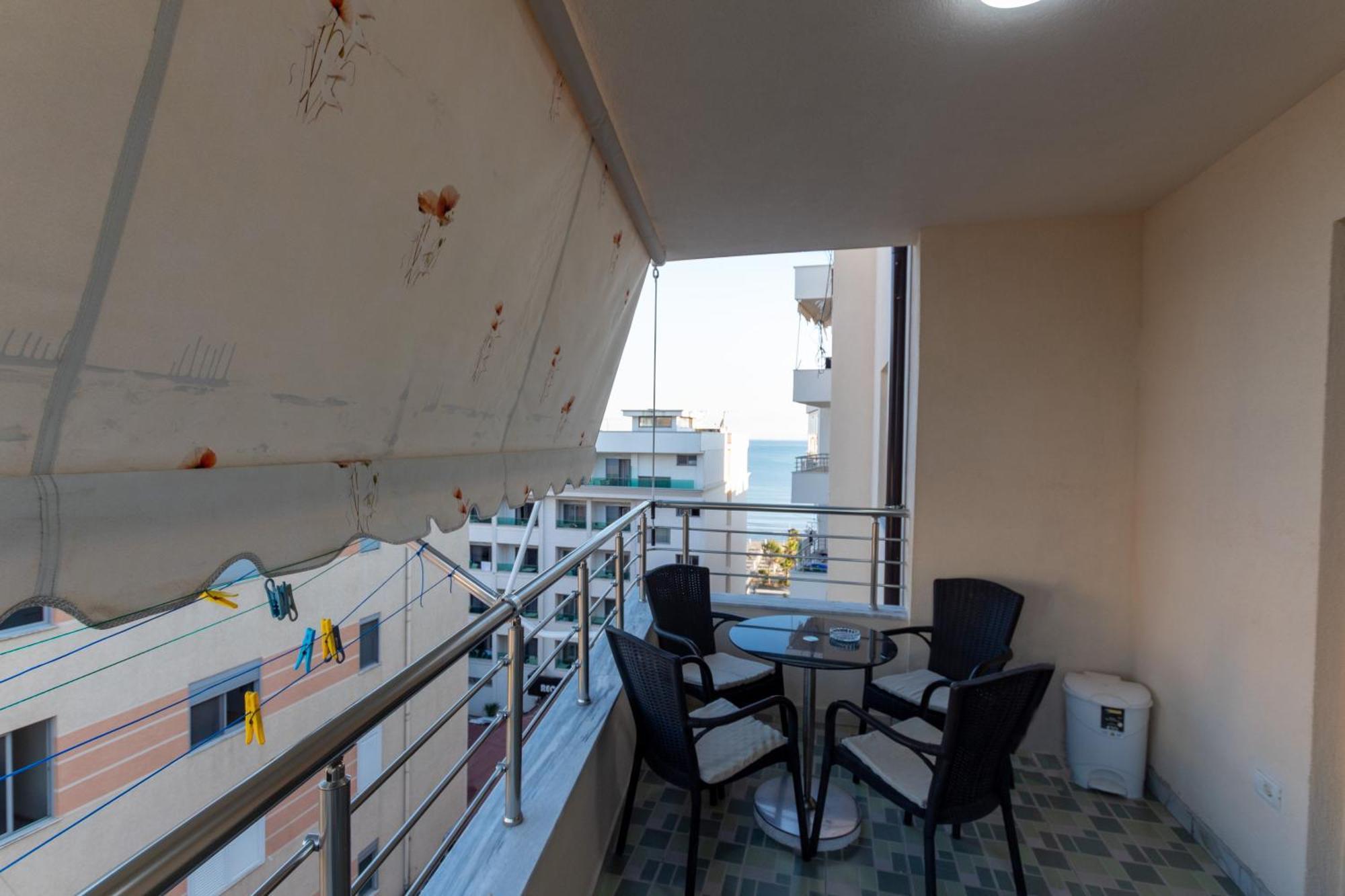 Spacious 2 Bedroom Apartment In Durres Beach Zewnętrze zdjęcie